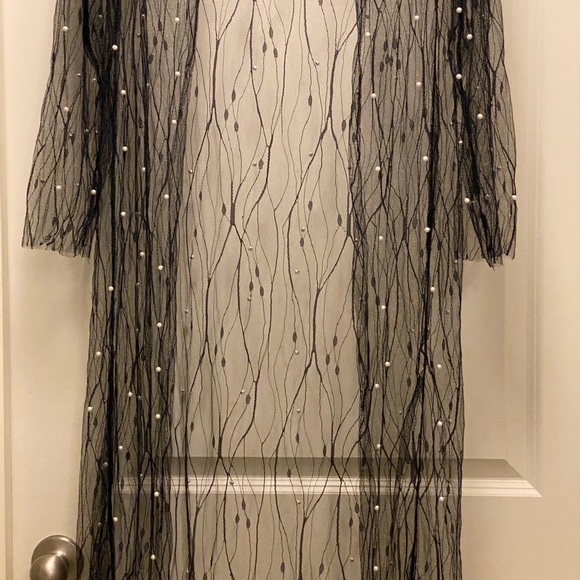 Kimono covered in pearls - Picture 2 of 3